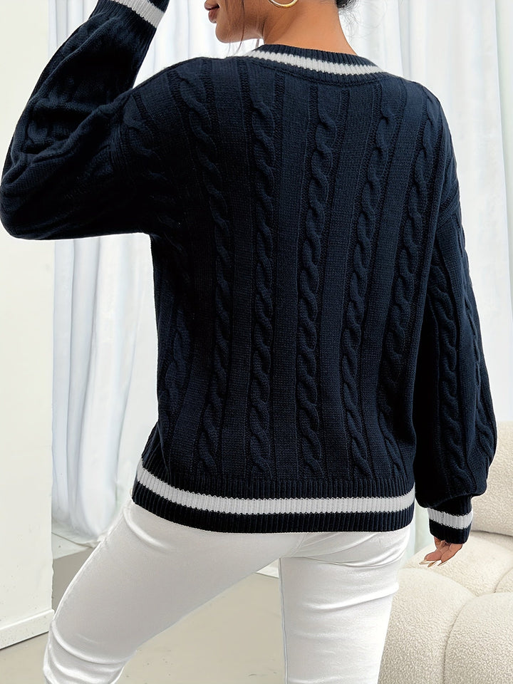 Cozy women's cable knit V-neck sweater, ideal for autumn/winter, with comfortable and chic lantern sleeves.