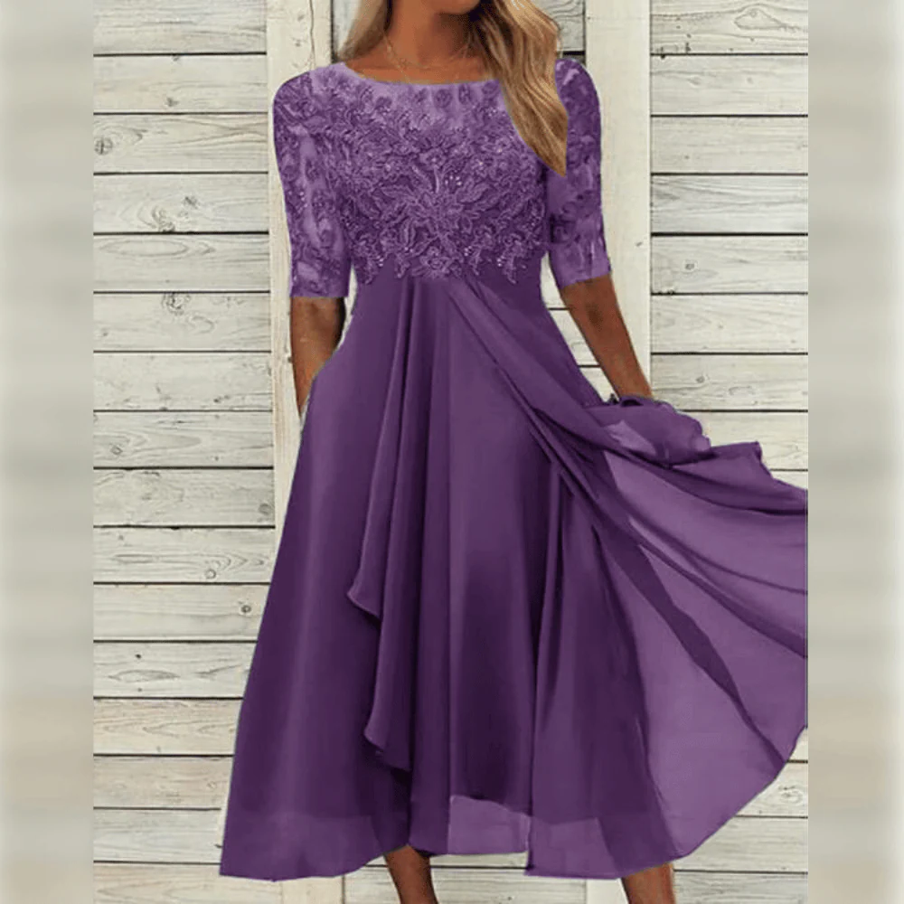 Women's chic & comfortable everyday dress in a soft fabric, perfect for versatile fashion.