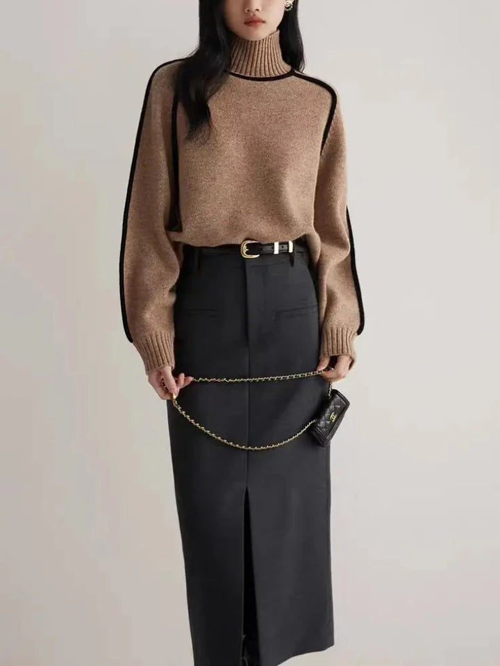 Relaxed fit women's contrast seam turtleneck sweater, great for chic office wear or casual autumn elegance.