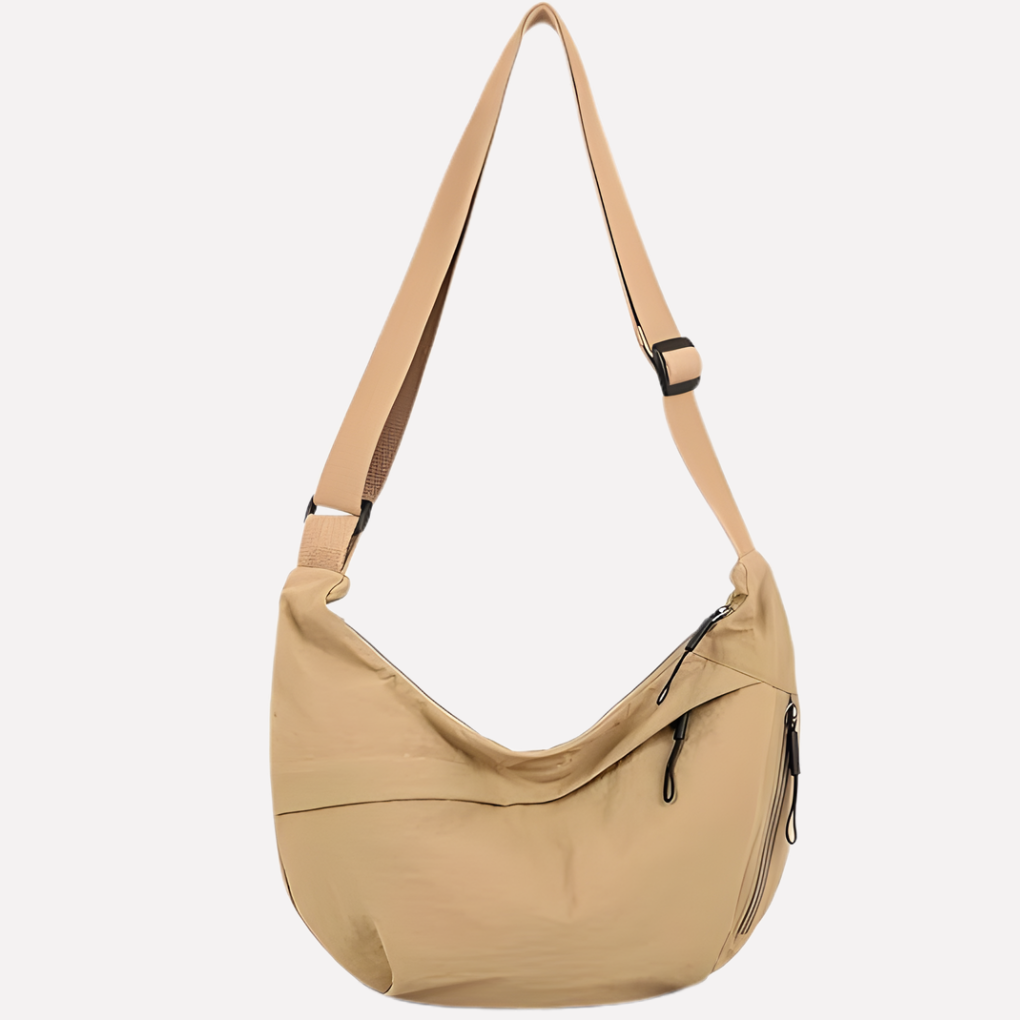 Modern women's crescent shoulder bag, combining stylish design with practicality for everyday use.
