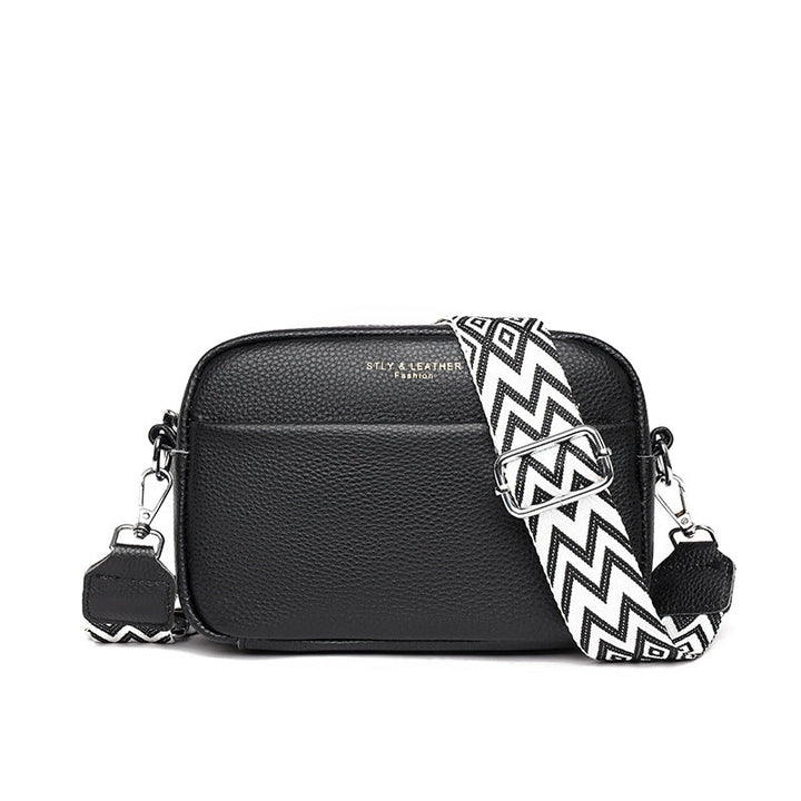 Adjustable strap detail on the women's chic crossbody bag, offering comfort, versatility, and modern style.