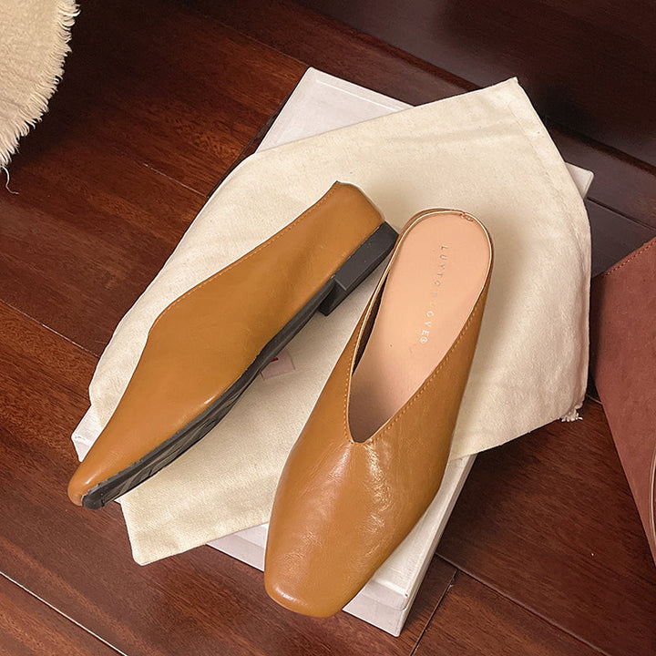 Stylish women's slip-on flats, versatile footwear for casual or dressy occasions.