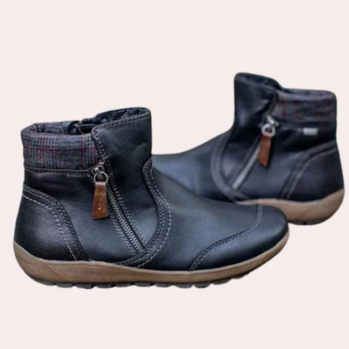 Comfortable women's waterproof Isabeau boots, ideal for all-day wear. Chic ankle boots for winter fashion.