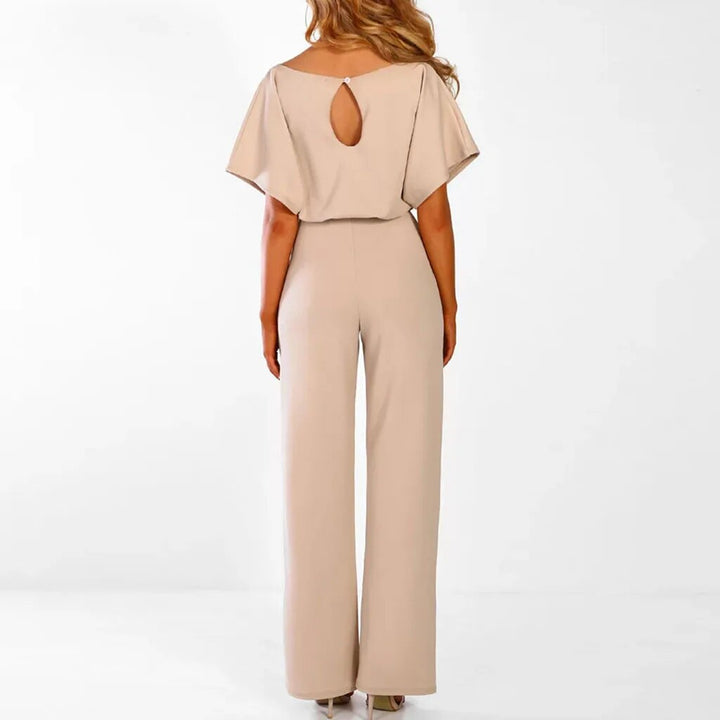 Stylish women's wide-leg jumpsuit featuring a flattering cinch waist, suitable for a chic and modern look.