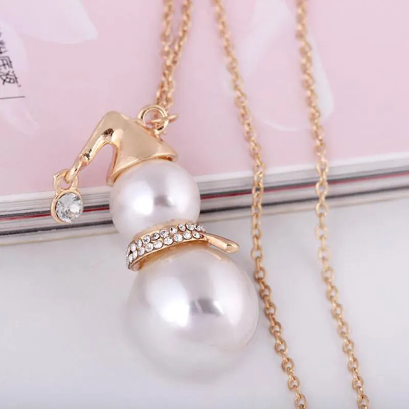 Unique Christmas snowman pearl necklace, a beautiful holiday gift for women. Elegant & festive.