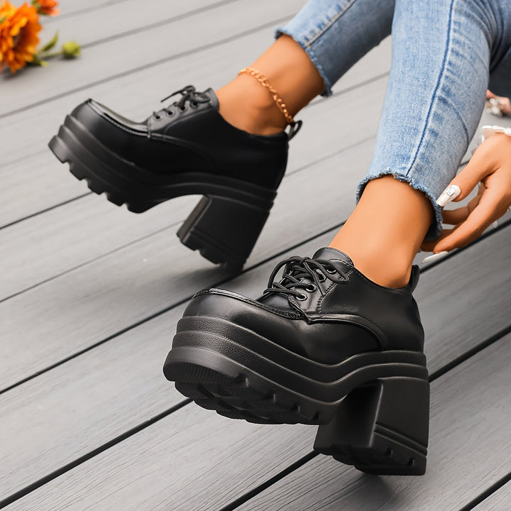 Elevated fashion oxfords for women, featuring a chunky platform and stylish lace-up design for comfort.