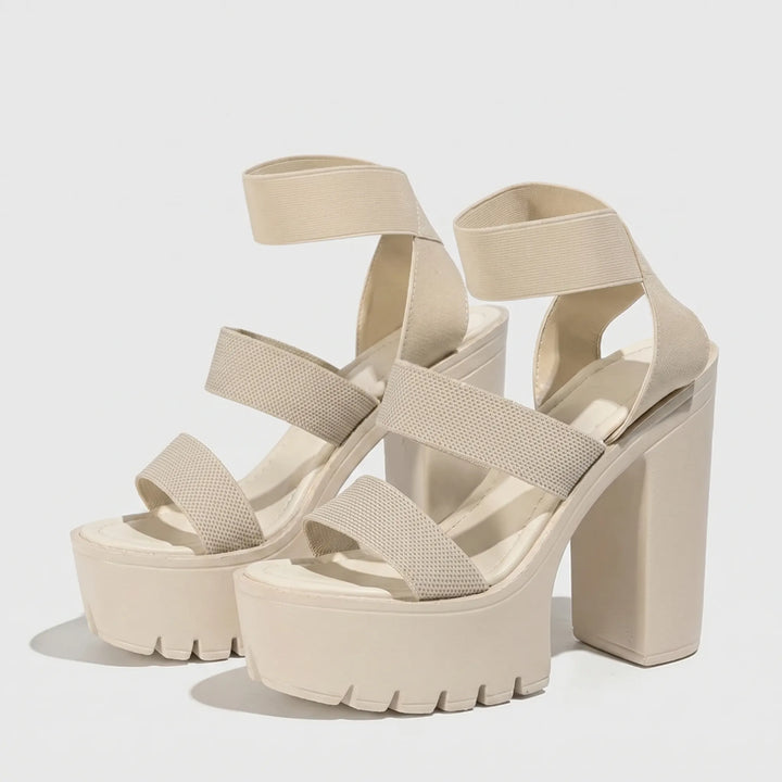 Stylish women's chunky platform sandals, ideal for comfortable all-day wear and versatile summer outfits.