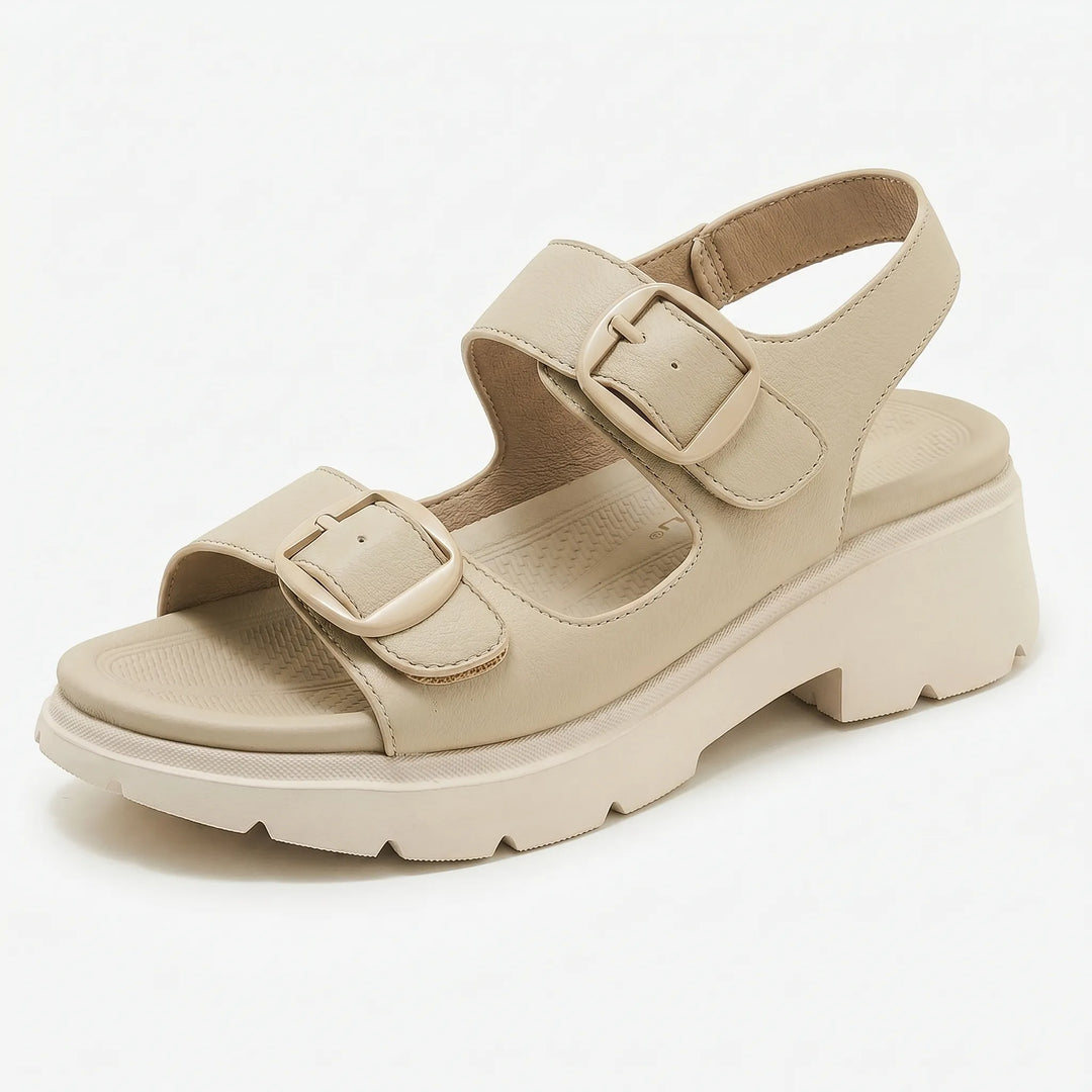 Open-toe women's chunky platform sandals with thick sole & adjustable buckle strap for summer fashion.