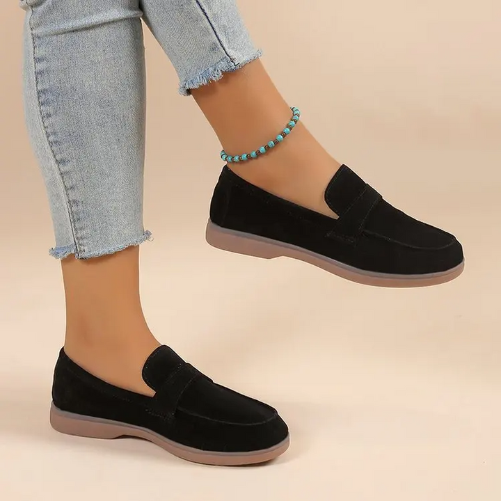 Timeless women's slip-on loafers, perfect for everyday comfort and versatile styling.