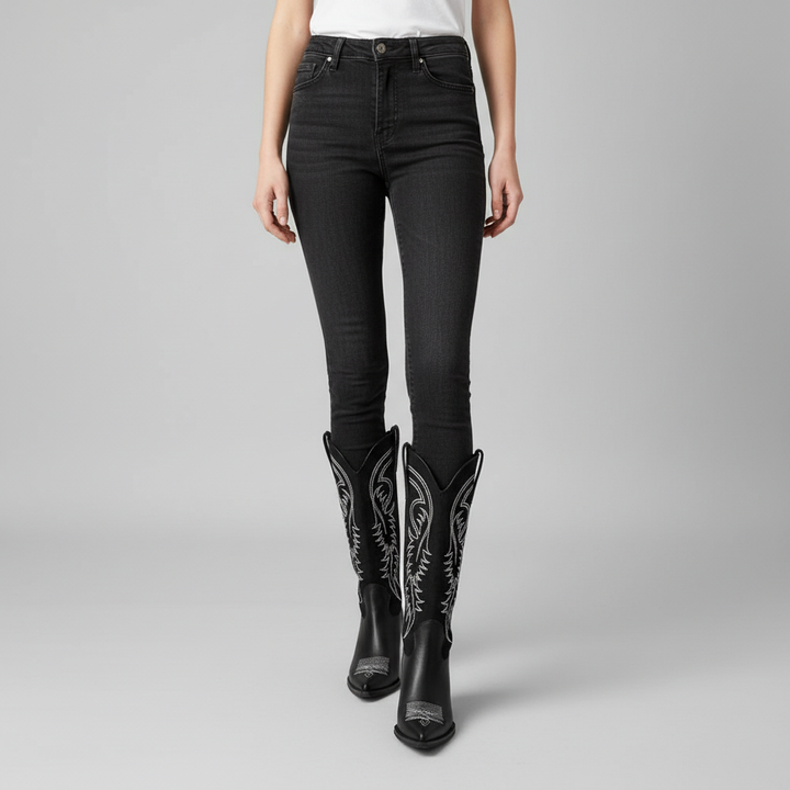 Emma women's high-quality cowboy boots, Western-inspired ankle boots for comfortable winter wear.
