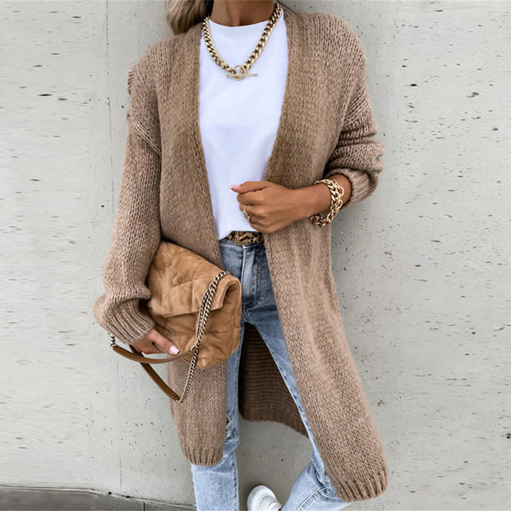 Everyday style women's cardigan, a soft long-sleeve knit for comfortable layering.