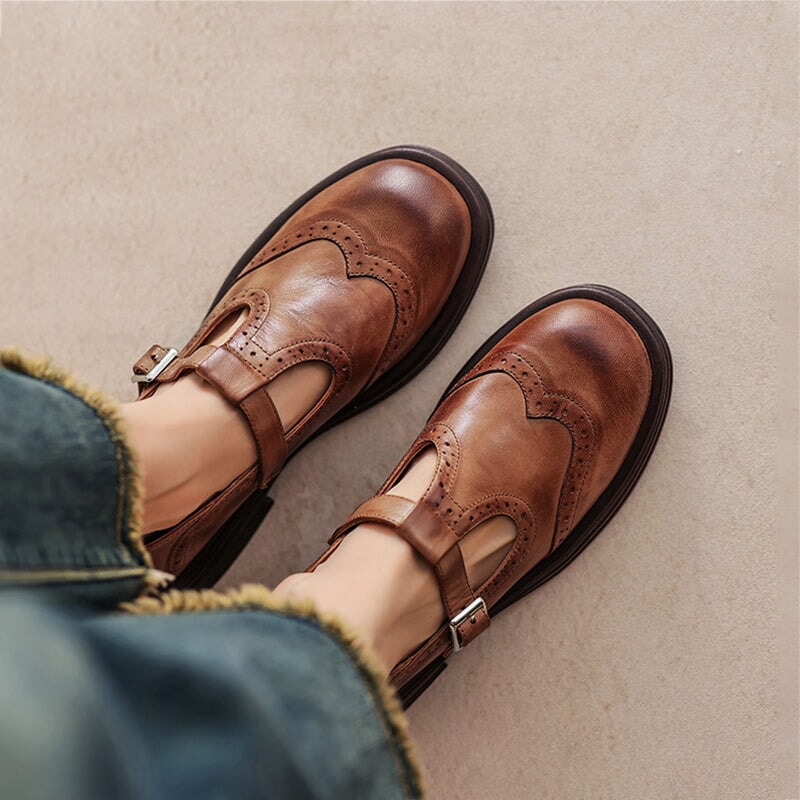 Women's classic Mary Jane sandals, offering all-day comfort & a secure fit for everyday casual wear.