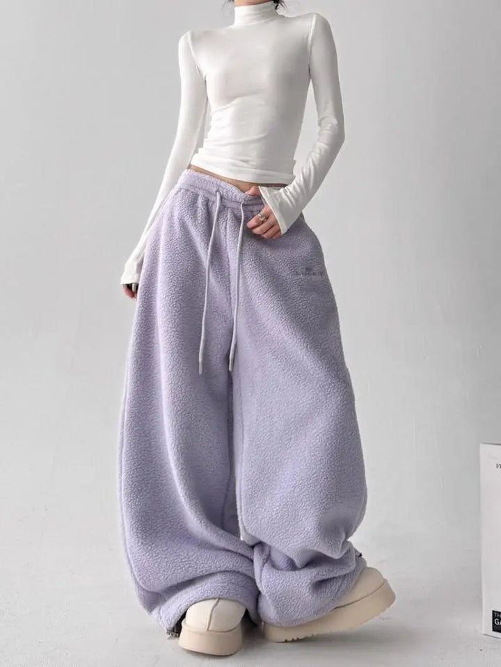 Stylish women's Cloudwalk lounge pants with drawstring, ideal for casual wear, house pants & relaxed fit.