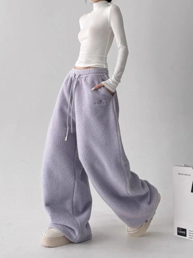 Comfortable women's Cloudwalk sweatpants, soft cozy bottoms for everyday style & ultimate relaxation.