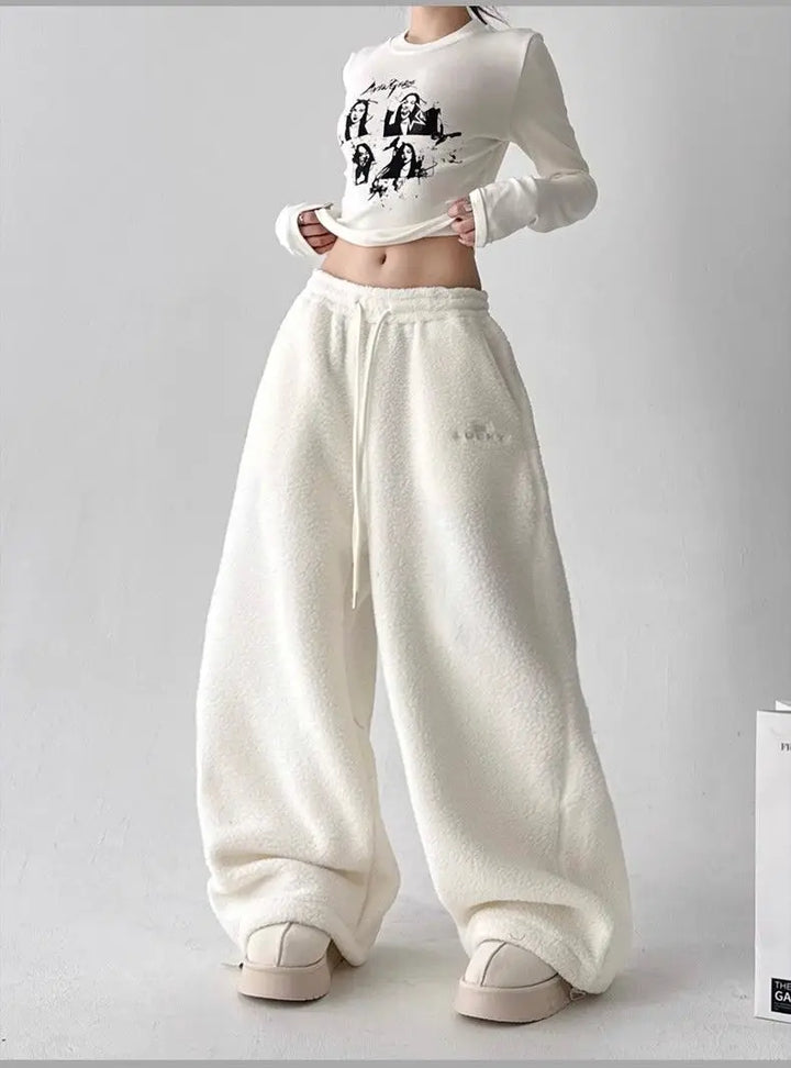 Ultra-soft women's Cloudwalk lounge pants, cozy apparel for stylish comfort and relaxing at home.