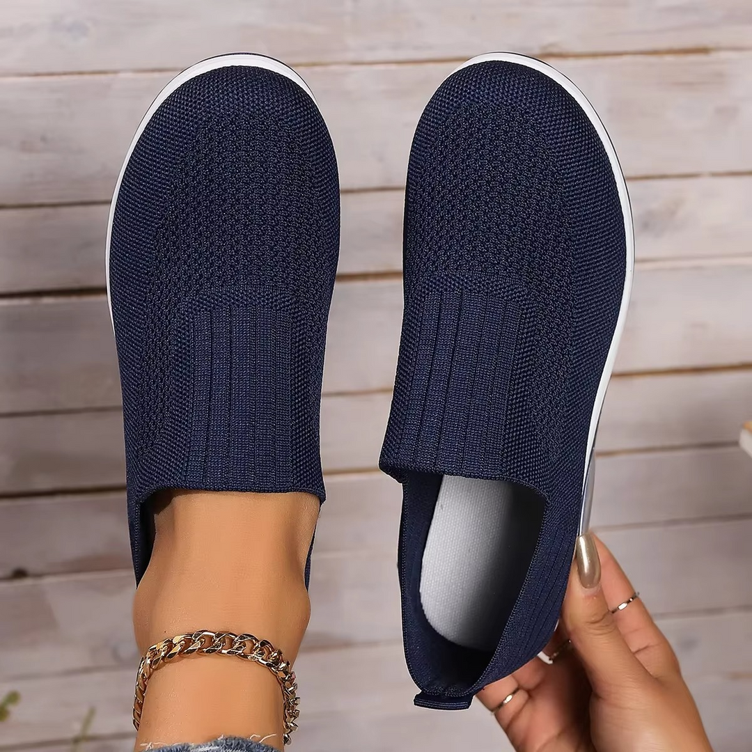 Stylish women's athletic casual sneakers with air-cushioning & orthopedic support, perfect for everyday comfort.