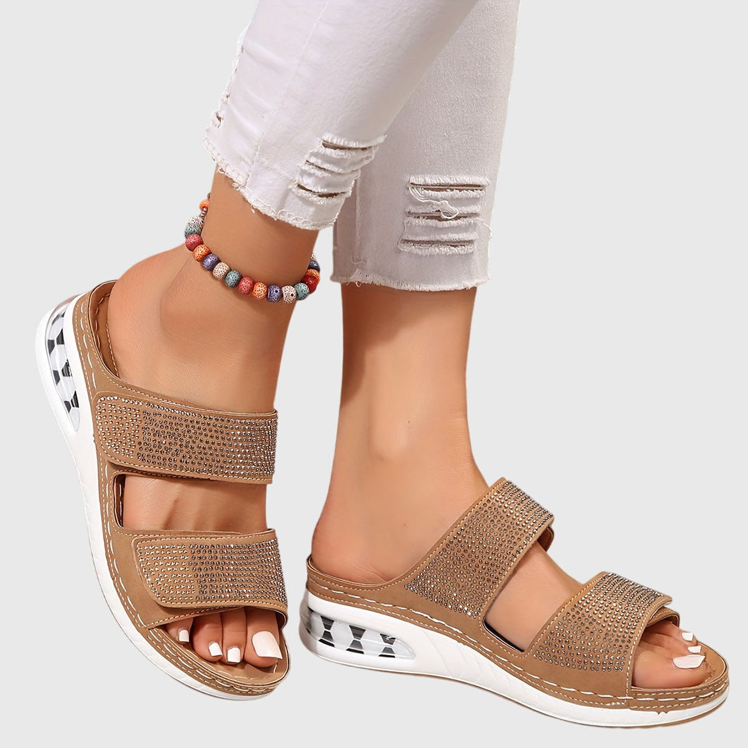 Arch support women's sandals for ultimate foot comfort and all-day relief.