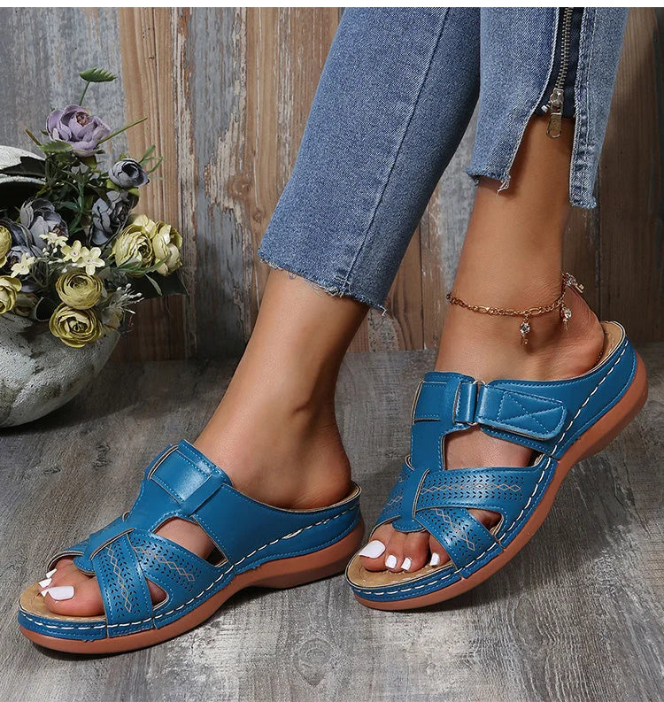 Cushioned women's sandals with arch support, providing ultimate comfort footwear for all-day wear.