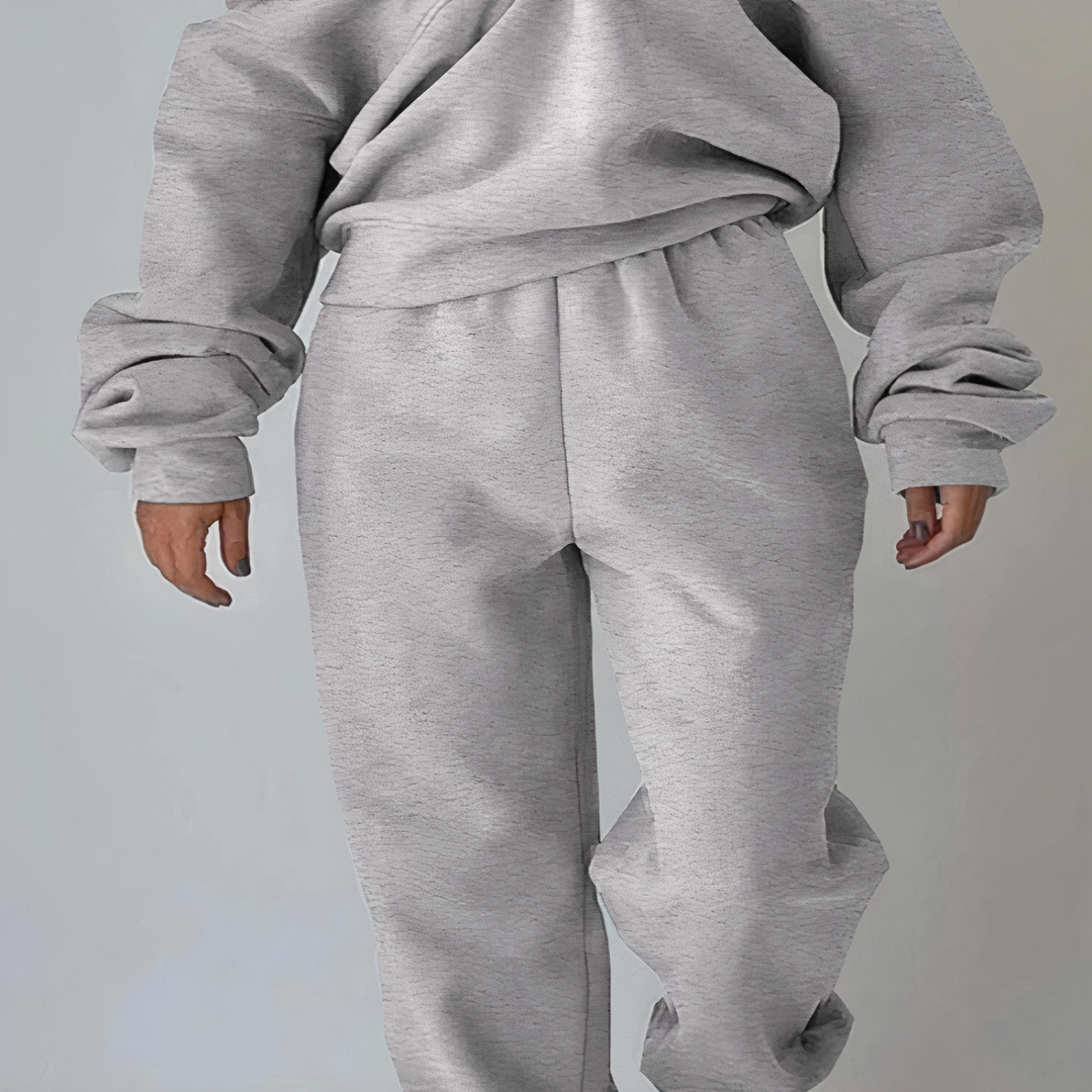 Fashionable ladies activewear set, a cozy 2-piece tracksuit for ultimate comfort & sporty look.