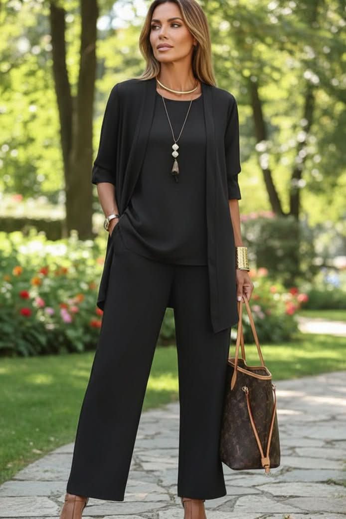 Versatile women's 3-piece summer set, ideal for lounging, casual outings, or resort wear.