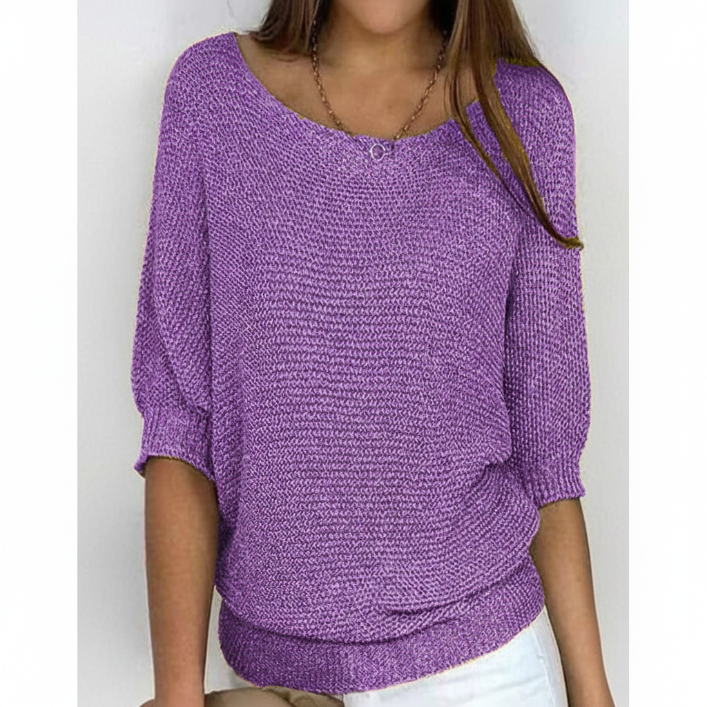 Gabriele women's sweater: batwing sleeve knit with relaxed fit for ultimate comfort.