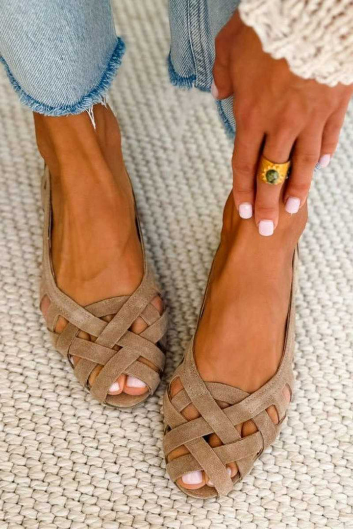 Everyday women's braided crossover sandals, comfortable slip-on footwear for summer and beach.