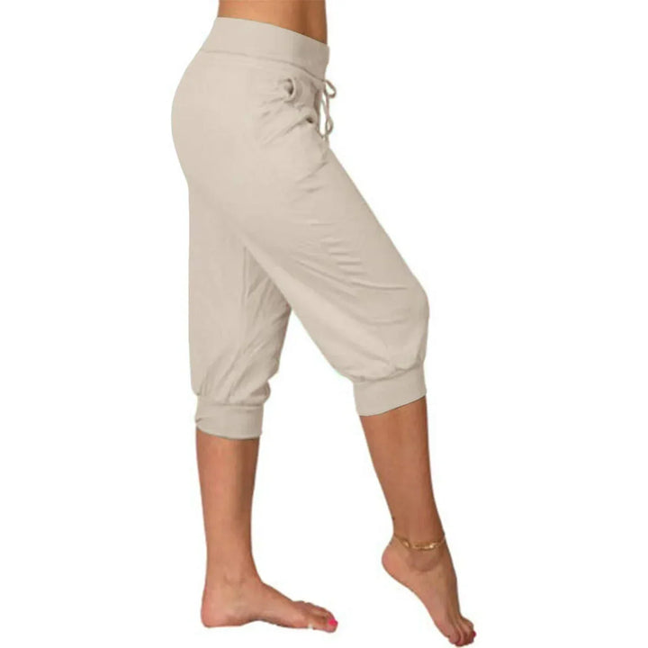 Soft women's lounge capri pants, ideal for comfortable yoga, lounging, or casual relaxation.