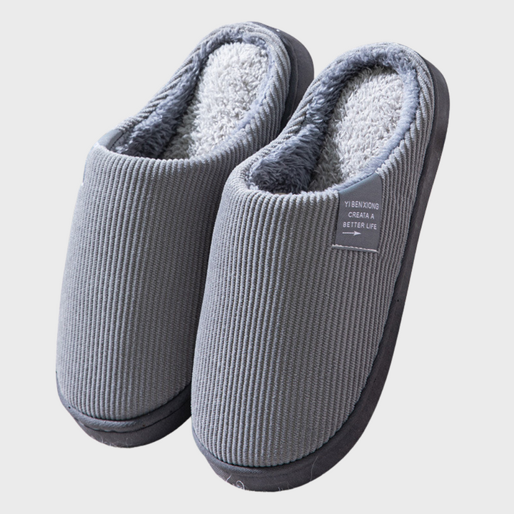 Indoor footwear: women's comfortable cloud slide slippers for relaxing home wear.
