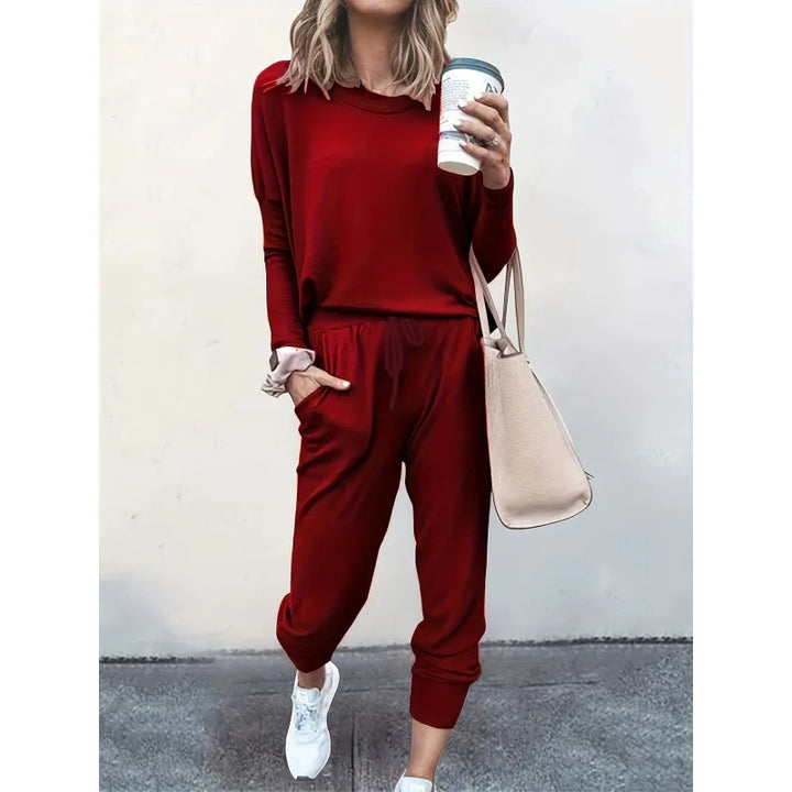 Soft & comfortable women's crew neck jogger set, a stylish two-piece loungewear perfect for relaxation.