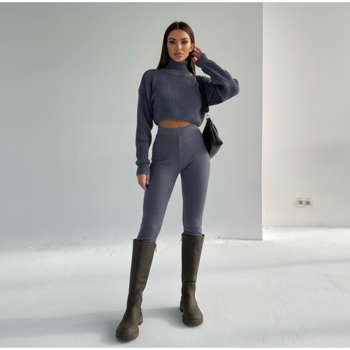 Casual women's outfit: soft crop top and form-fitting trousers set, perfect for leisure