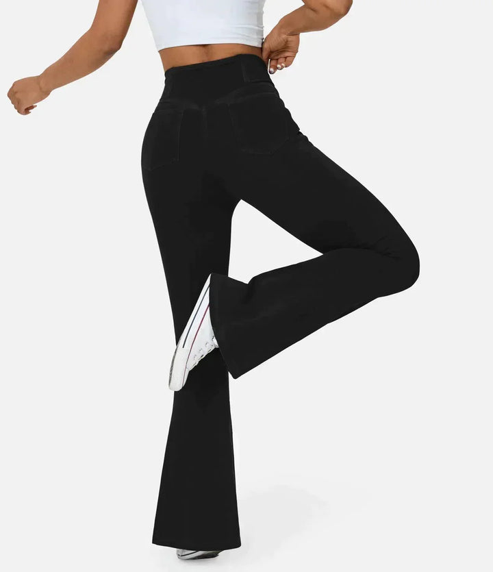 Experience ultimate comfort in these women's curvy high waist stretch jeans, light blue.