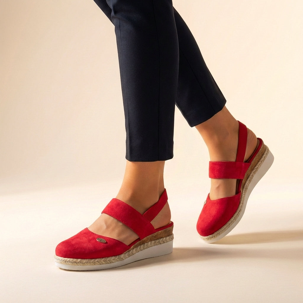 Stylish women's espadrille platform sandals in a trendy design. Fashionable summer footwear with comfort.