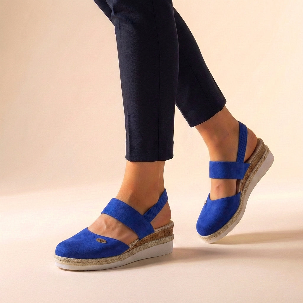Open toe slip-on espadrille platform sandals for women. Comfortable & stylish summer footwear for fashionistas.