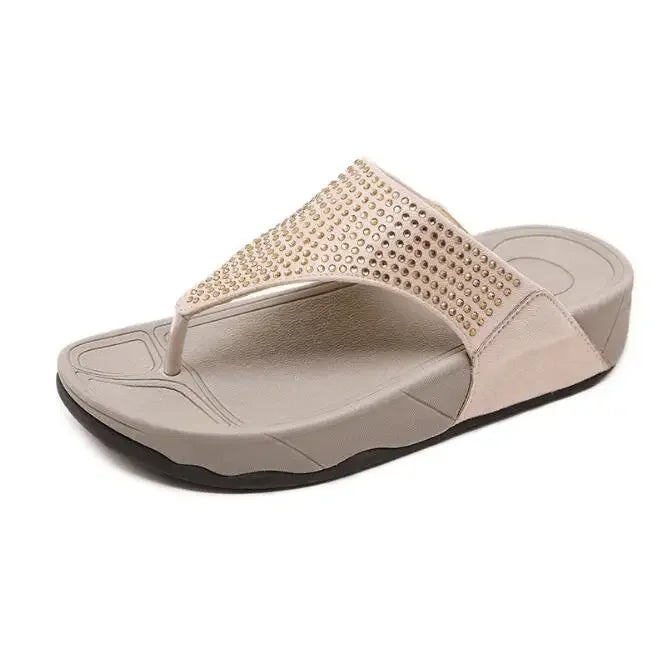 Beach-ready women's platform sandals with a comfortable design and glamorous rhinestone details