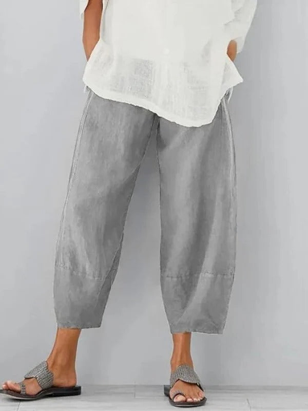 Relaxed fit women's linen pull-on pants, ideal for summer style and versatile everyday comfort.