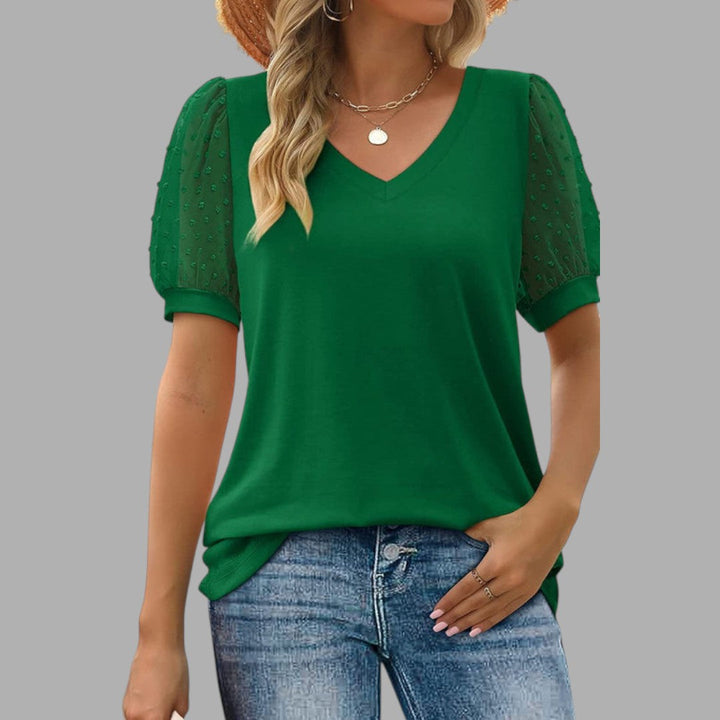 Elegant women's regular fit long sleeve blouse, styled for versatile fashion. A comfortable shirt for daily wear.
