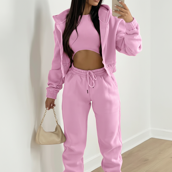 Comfortable women's versatile cotton jumpsuit, ideal for casual wear or as cozy loungewear.