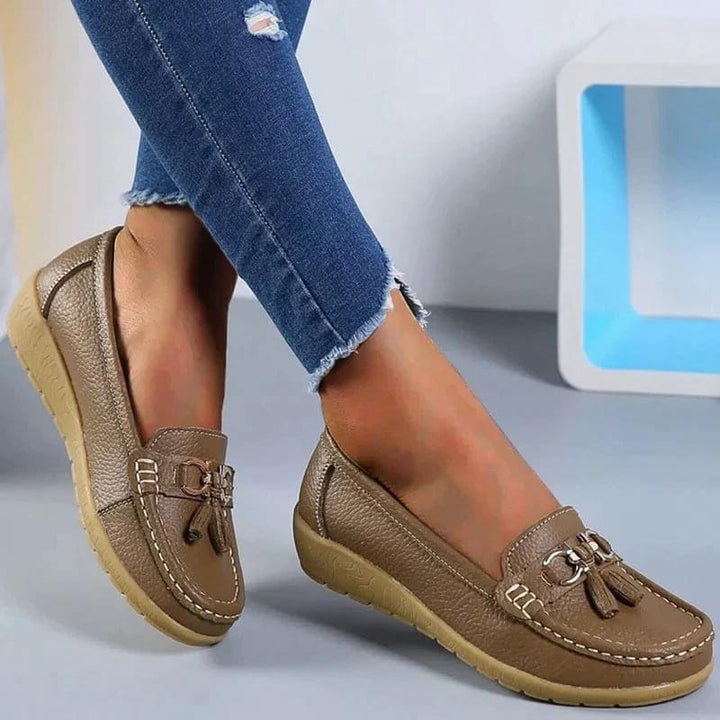 Comfortable women's everyday loafers with orthopedic features, perfect for all-day support & walking.