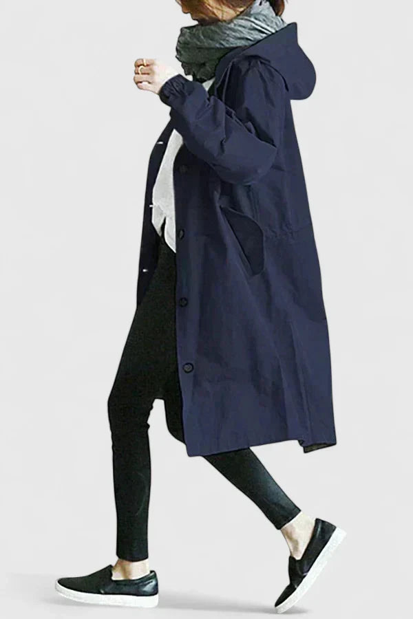 Warm women's oversized winter coat, designed for ultimate comfort and stylish everyday wear.