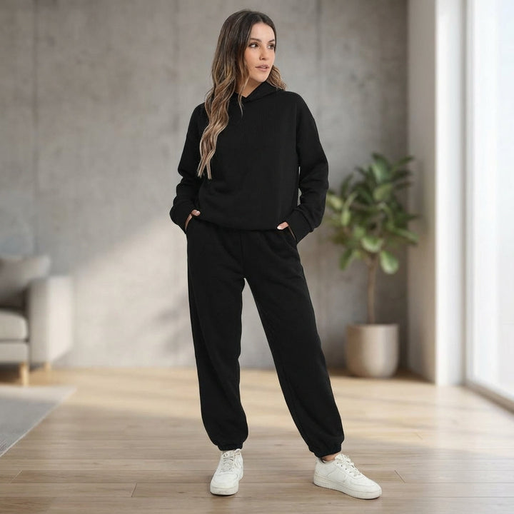 Women's comfortable purple athletic tracksuit set, perfect for all-season activewear and loungewear