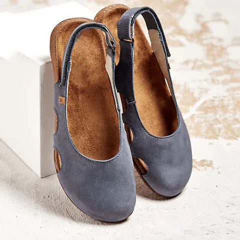Easy slip-on comfort flats for women, featuring a chic closed-toe and secure slingback design.