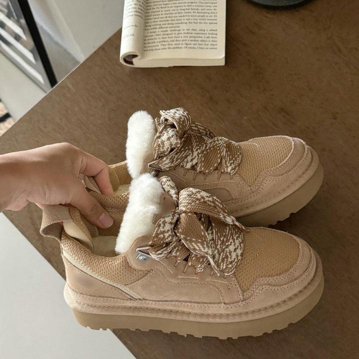 Stylish women's winter boots. Warm, comfortable, and practical slip-on design for cold weather and snow.
