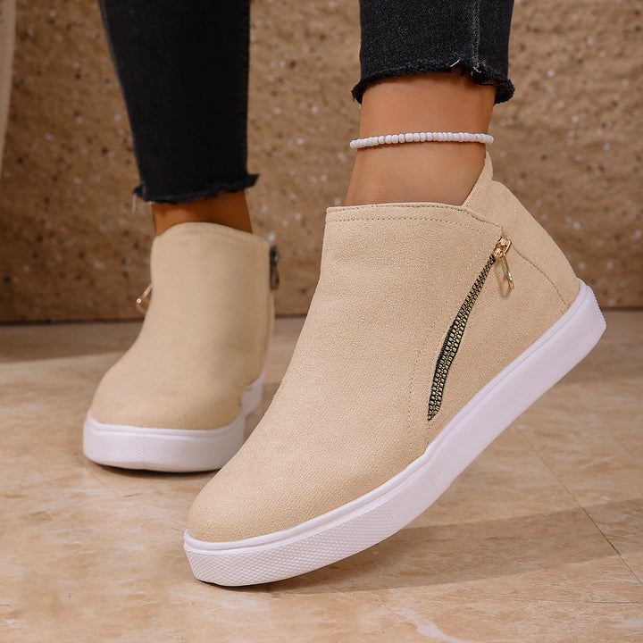 Comfortable women's sneakers with orthopedic support & shock absorption, perfect for daily walking.