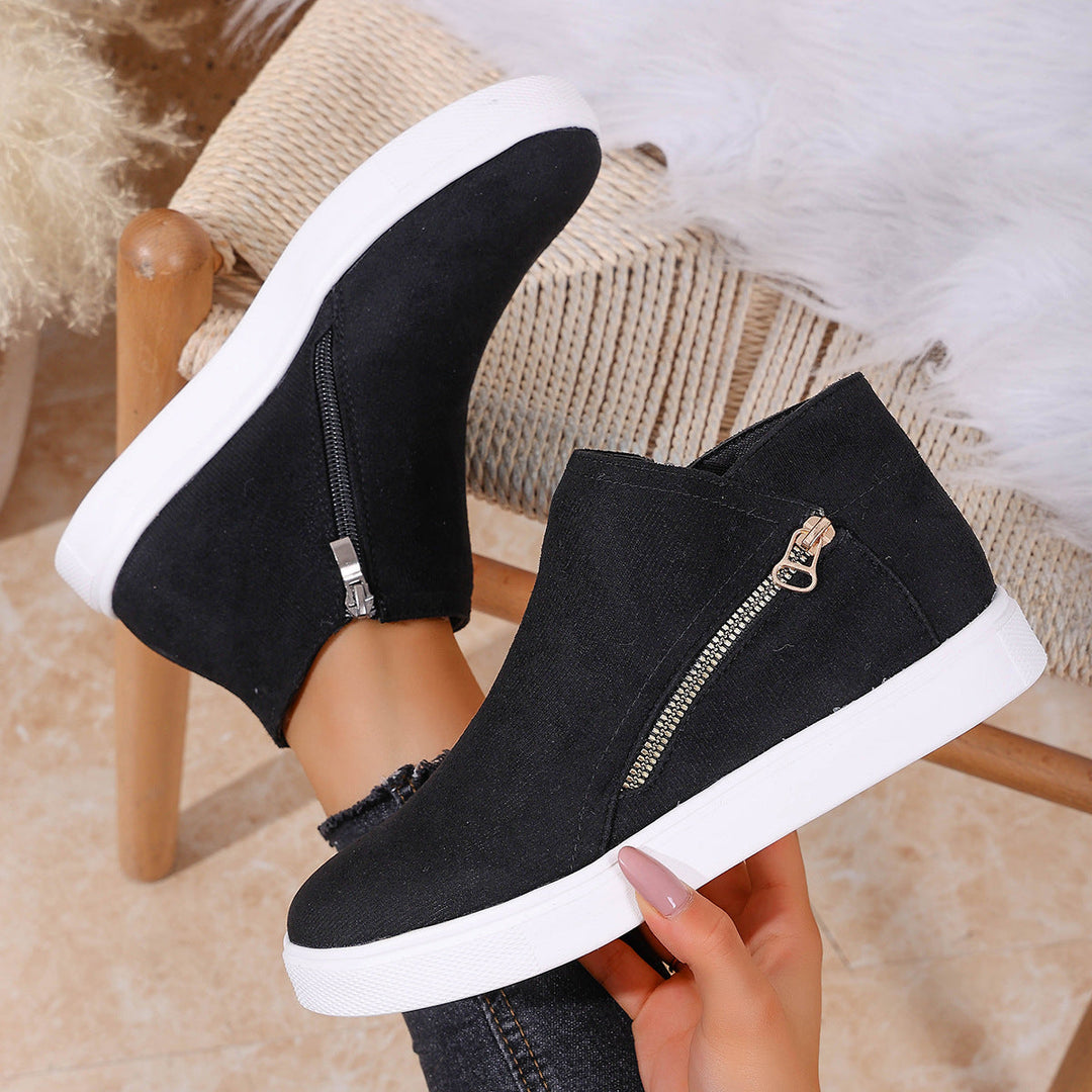 Stylish women's walking sneakers, offering orthopedic support, comfort, and a convenient zip for daily use.