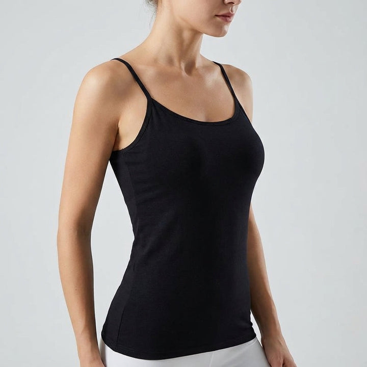 Sleeveless activewear tank top for women, integrated bustier provides support and comfort