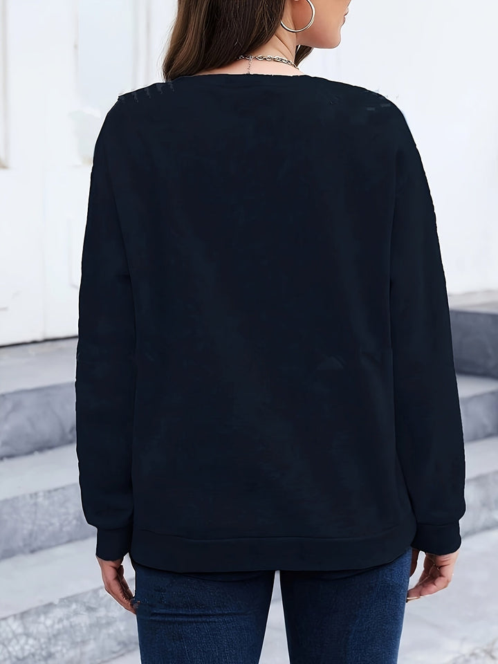 Casual women's feather print sweatshirt. Comfortable long sleeve pullover for everyday autumn fashion.