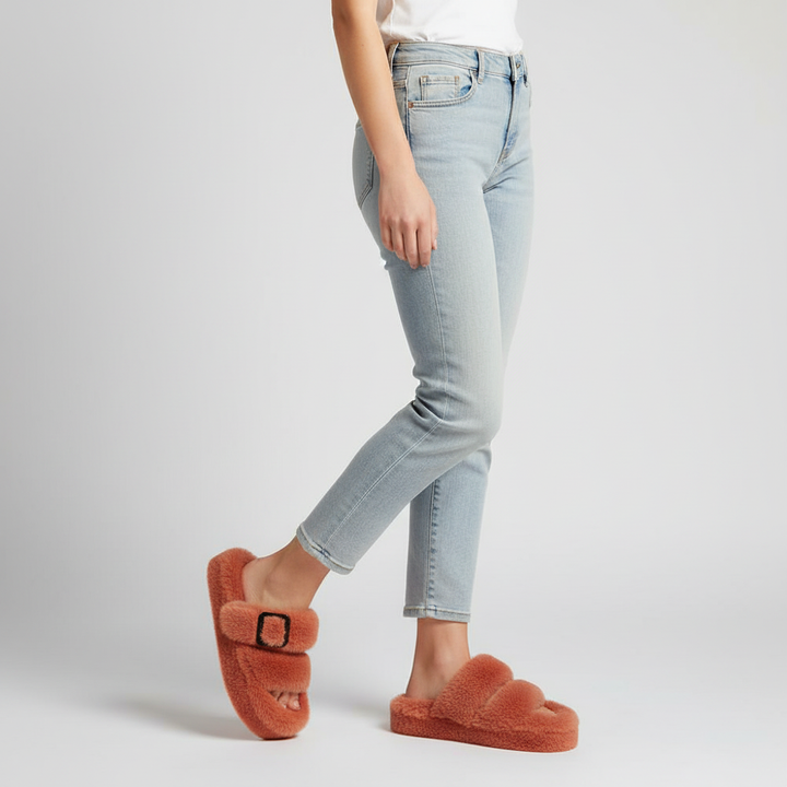 Comfortable women's fleece-lined slippers, designed for warmth and indoor wear