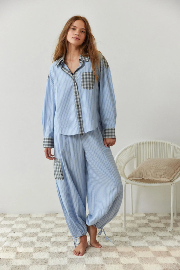 Cozy women's fleece loungewear pajama set, perfect for relaxed winter nights and comfort.