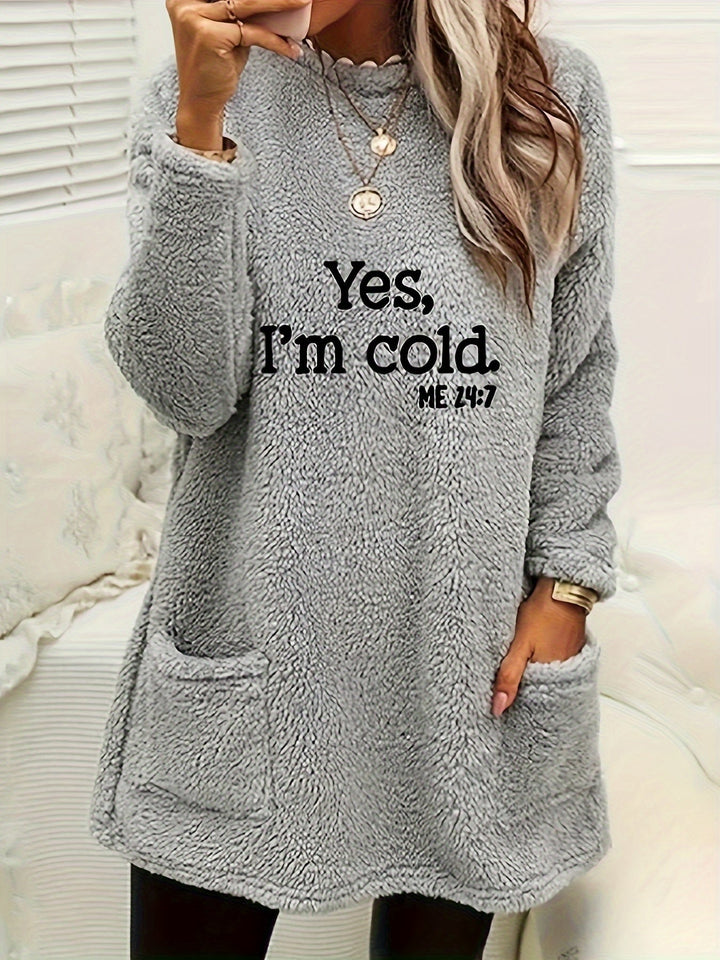 Cozy women's printed sweatshirt, soft fleece material & long sleeves; a comfortable graphic top for daily wear.