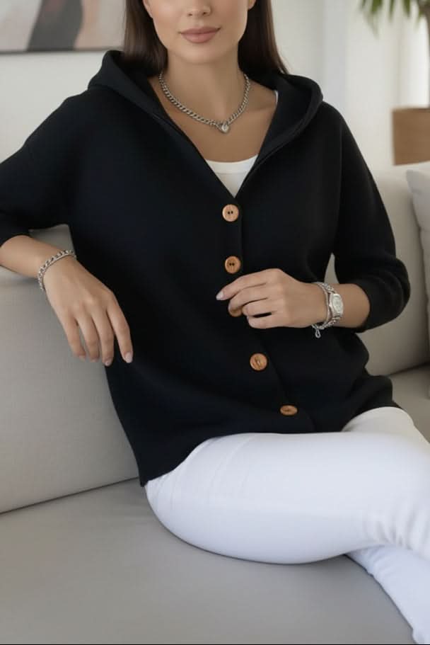 Casual women's hooded cardigan sweater, ideal for cozy layering & everyday wear.